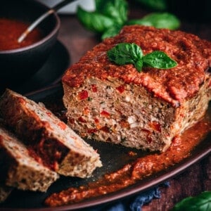 Italian Style Meatloaf with Garlic Tomato Sauce